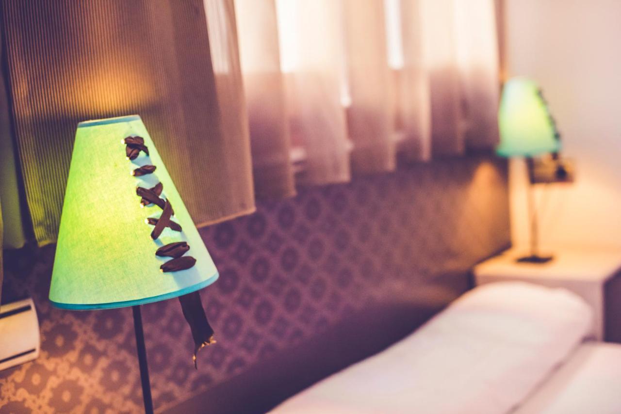 Hostal Sol Los Angeles مدريد المظهر الخارجي الصورة